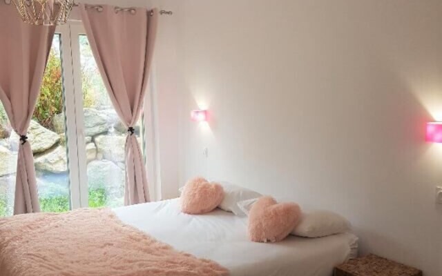 LES Balcons DE Pierre Pomme N°1 : 5 Pièces 8 à 10 Personnes / 5 Rooms 8 to 10 People