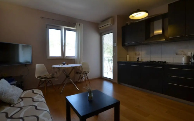 Charming Retreat Near Rovinj With Private Balcony