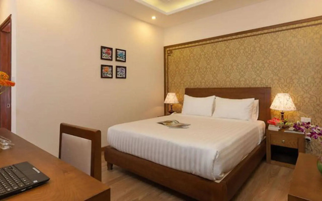 La Palm Hotel