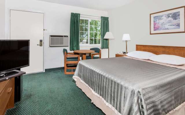 Travelodge by Wyndham Grants Pass