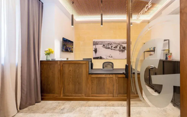 C4 Retreats by Georges Boutique Living