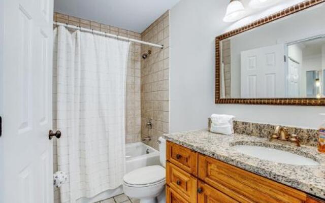 4712 Tennis Club Villa