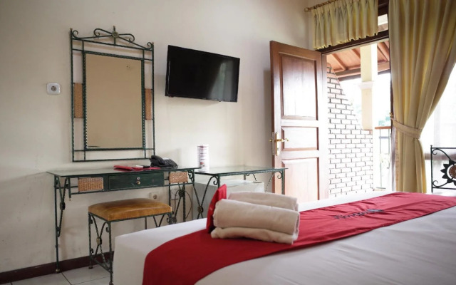 RedDoorz Plus @ Suryakencana Kota Sukabumi