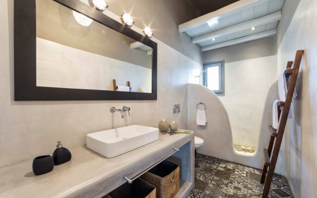 Villa Fuster in Paros