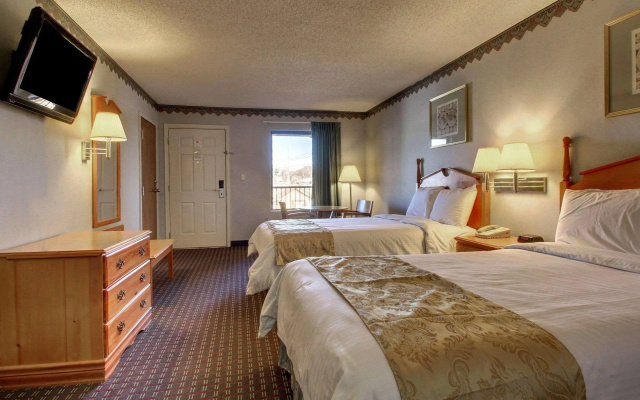 Econo Lodge Clinton - Jackson West