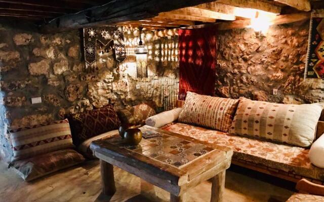 Kale Lodge - Adult Only + 15