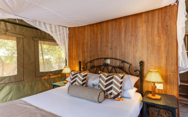 Sentrim Mara Game Lodge