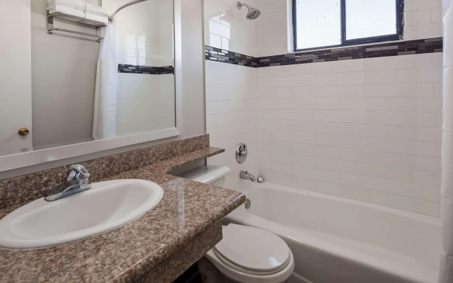 Surestay Hotel By Best Western Beverly Hills West La