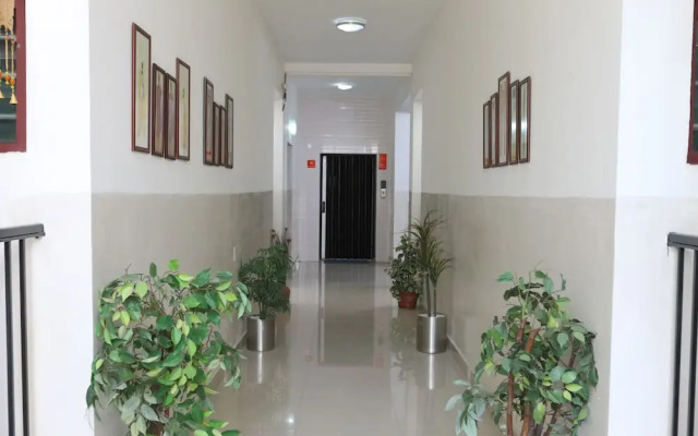 OYO 20007 SilverKey Thoraipakkam