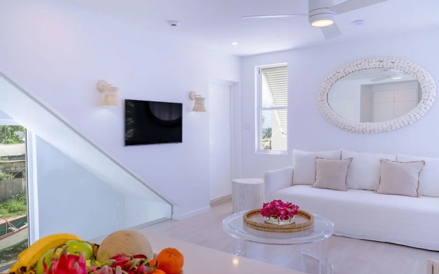Palm Grove Villas & Hotel