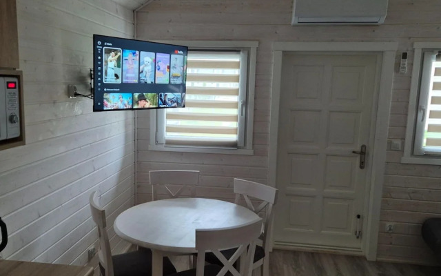 Cottage in Dziwnowek Near Baltic Sea & Lake