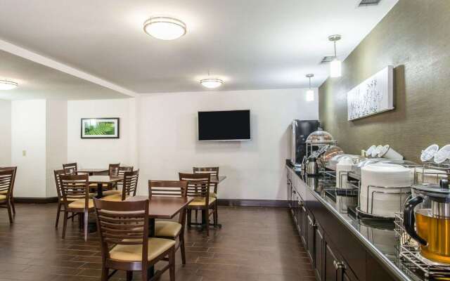 Sleep Inn & Suites Near I-90 and Ashtabula