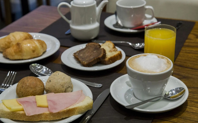 Hotel Land Plaza La Plata
