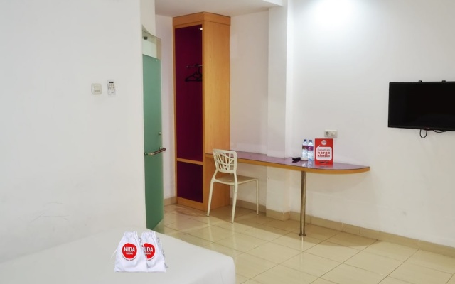 Nida Rooms Tampan Universitas Riau HR Subrantas at Mona Plaza Hotel – Guest Rooms – Pekanbaru