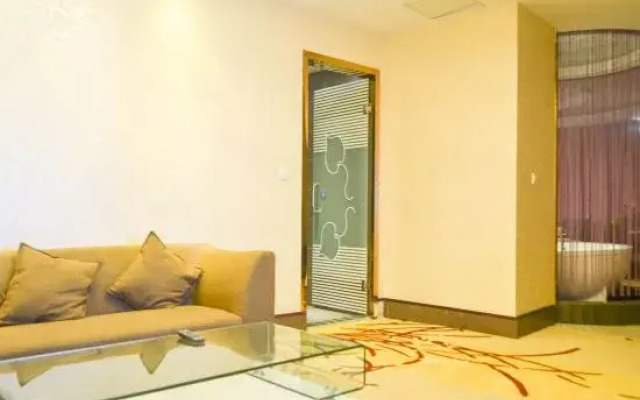 Joy Wanjia Hotel (Wuyi Mould City Jiayuan Plaza)