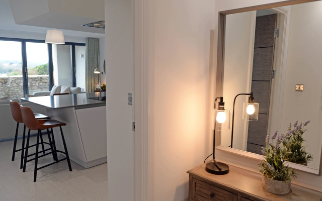 Apartment 2 Waterstone House - Luxury Sea View Apartment