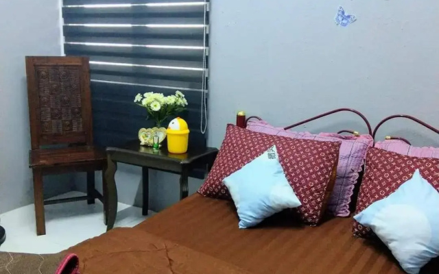 Azie Homestay