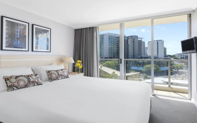 Oaks Brisbane Lexicon Suites