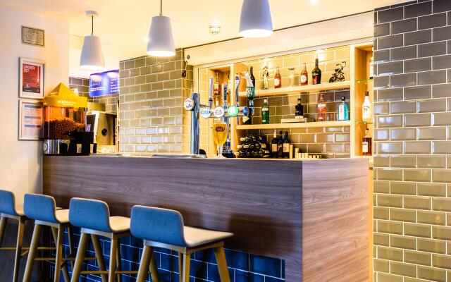 Holiday Inn Express Portsmouth - Gunwharf Quays by IHG