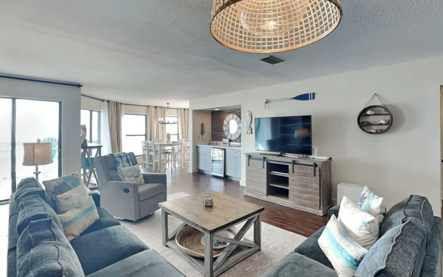 Solana Shores by SVR