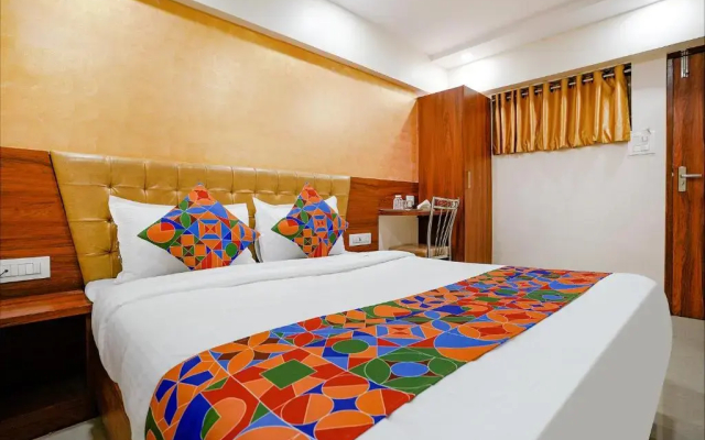 FabHotel Saineel I
