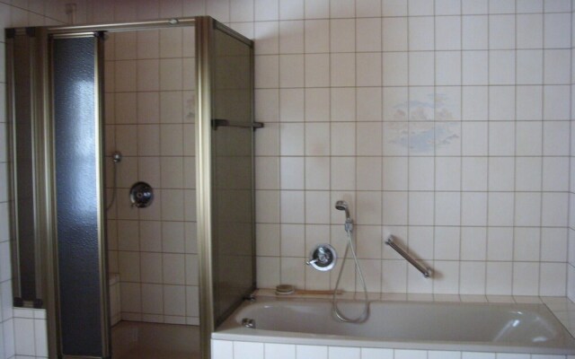 Beautiful Home in Medebach-düdinghausen With 6 Bedrooms and Wifi