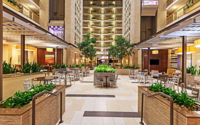 Embassy Suites by Hilton Dallas Market Center