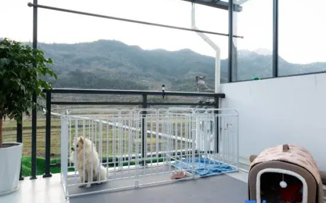 Yuheyi Homestay (Huangling Scenic Area Branch)