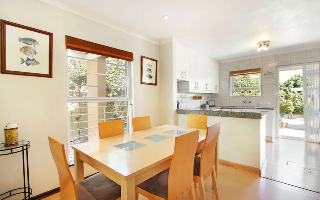 Kwantu Guesthouses