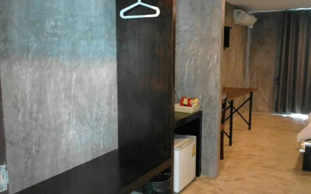 Come Moon Loft Hotel – Guest Rooms – Phrae