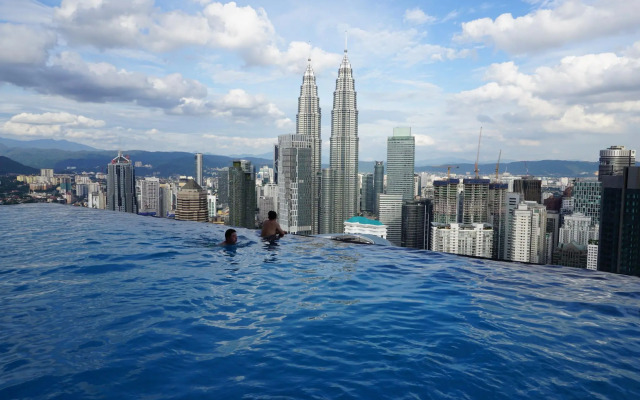 Platinum Suite @ Penguin Homes