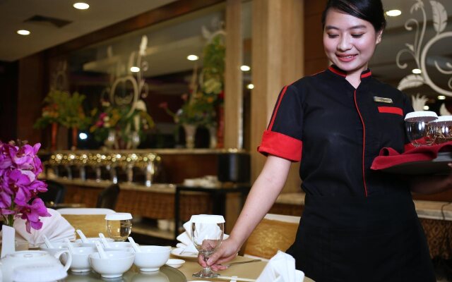 Royal Palm Hotel & Conference Center Cengkareng