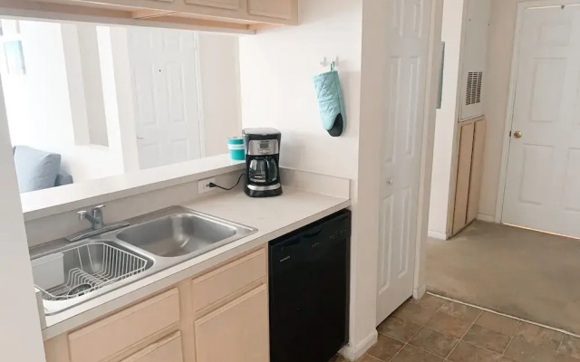 AC-615: Clearwater Cozy Condo