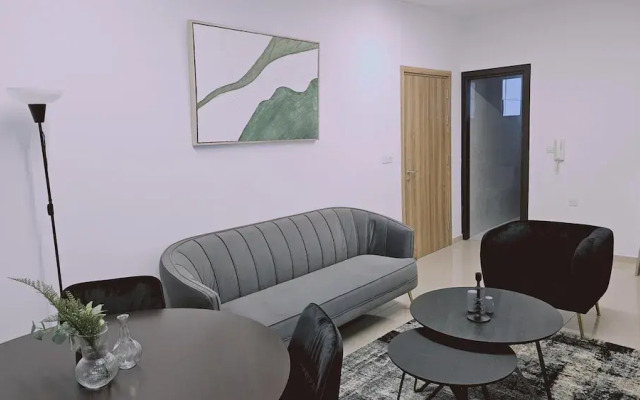 104 NIC - 303 Stay Cosmo City Suite