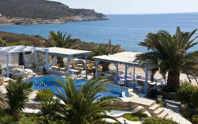 Blue Dolphin Antiparos Villas and Suites