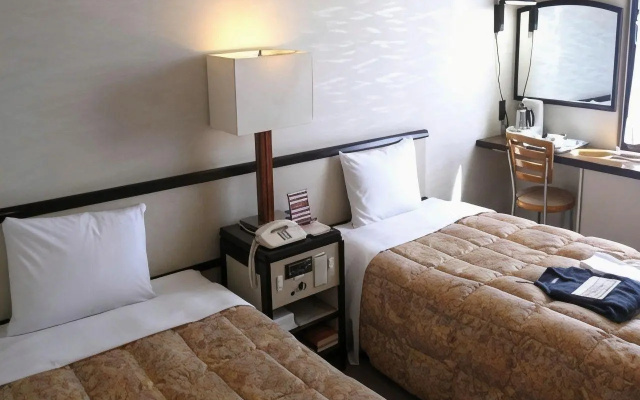 Ako Royal Hotel – Guest Rooms – Ako