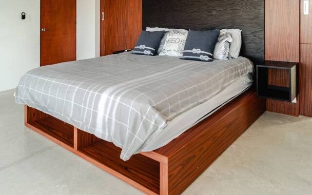 Breathtaking Beach Villa, Feel the Inviting Vibe!