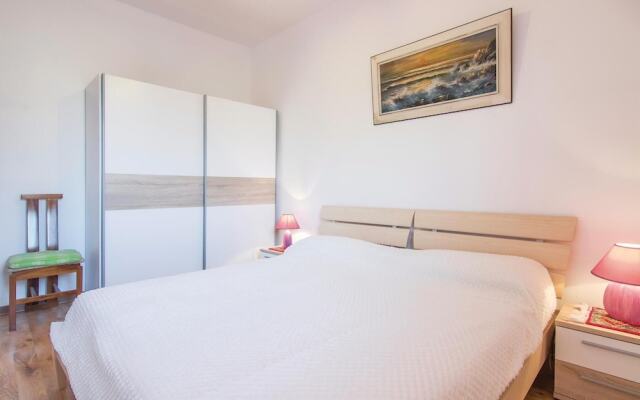 Beautiful Apartment in Porec With 2 Bedrooms