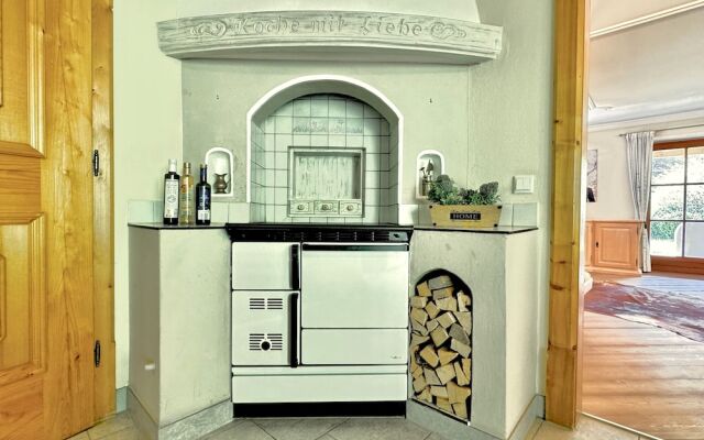 Panorama Chalet mit Sauna by BelleStay