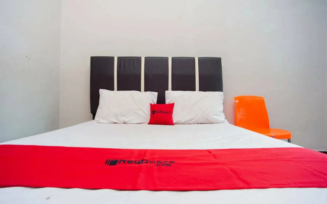 RedDoorz @ KM 5 Palembang