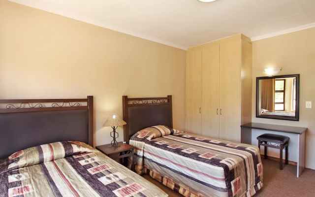 Monateng Safari Lodge