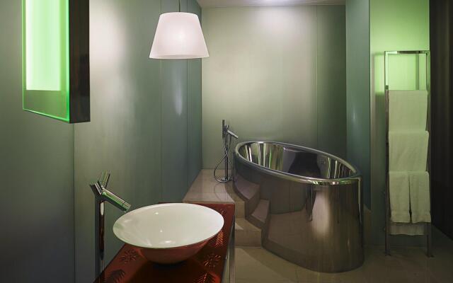 Sanderson London