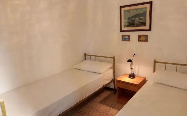 Attractive Apartment With Private Garden