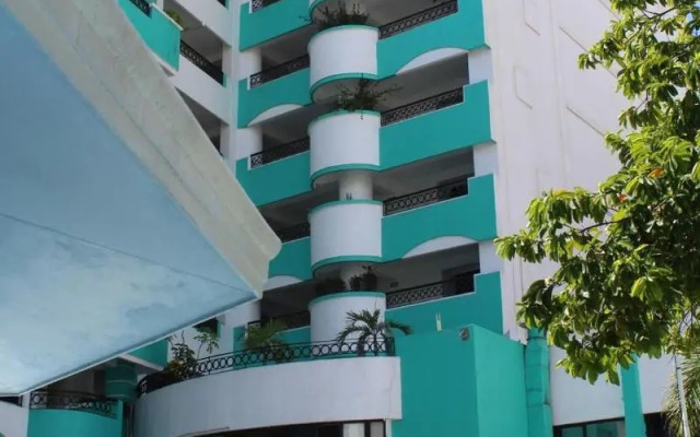 Hotel Playa Marina