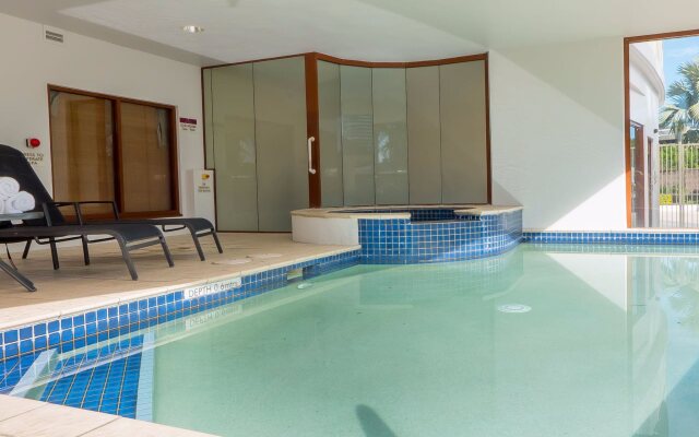 Broadbeach Savannah Hotel & Resort