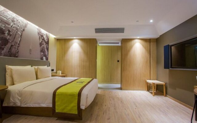 Hangzhou Yunhe Atour Hotel