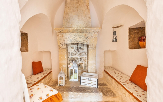 2985 Trullo tra gli Ulivi by Barbarhouse