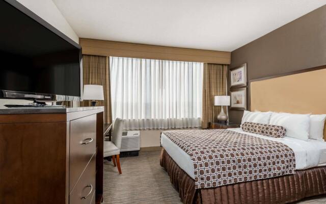 Delta Hotels by Marriott Cincinnati Sharonville