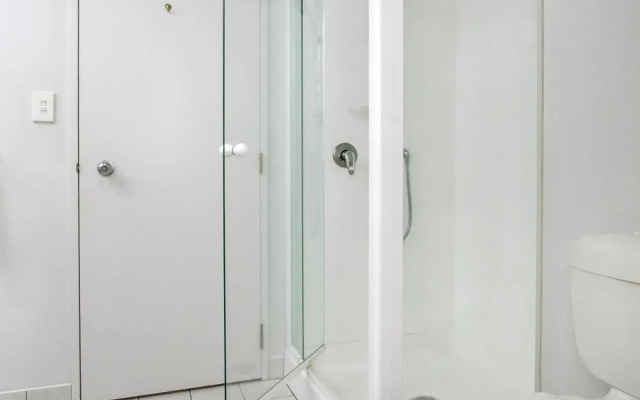 Crown on Cintra Lane Serviced Apartments