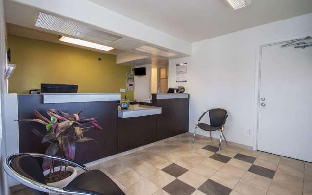 Studio 6 El Paso, TX - East